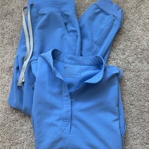 FIGS Scrub Top and Pants Set